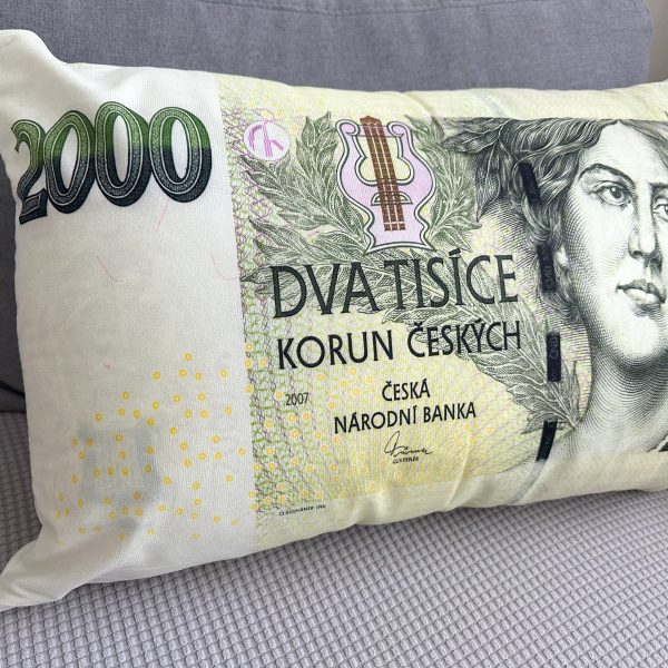 Polštářek ve tvaru bankovky 2000