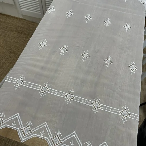 Metrážová záclona Adele 3