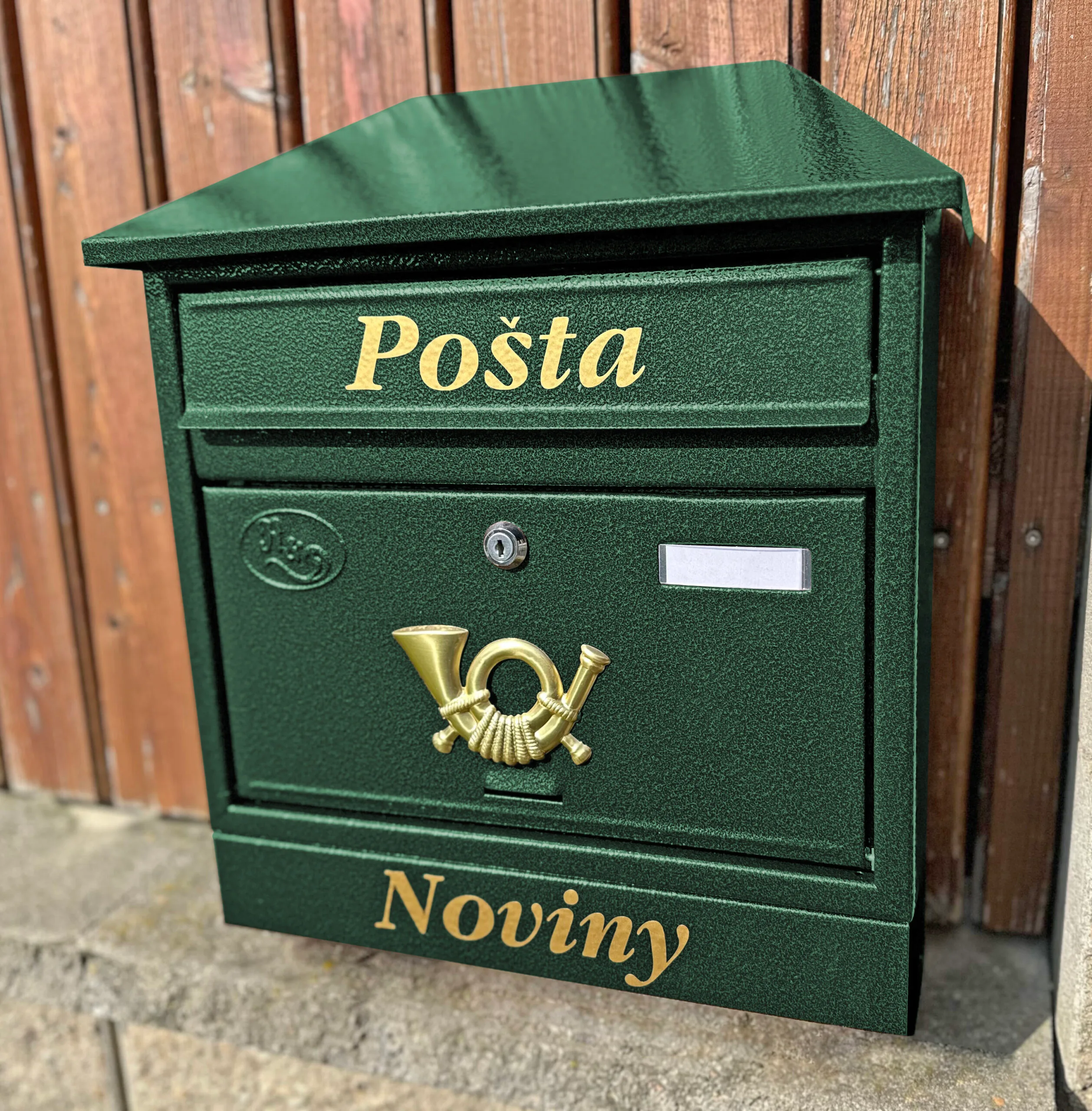 Poštovní schránka zelená T9