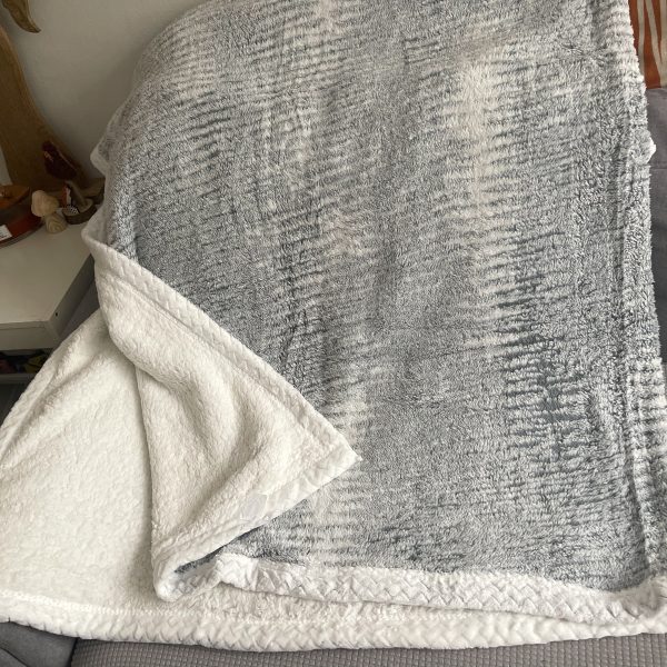 Beránková deka světle šedá
